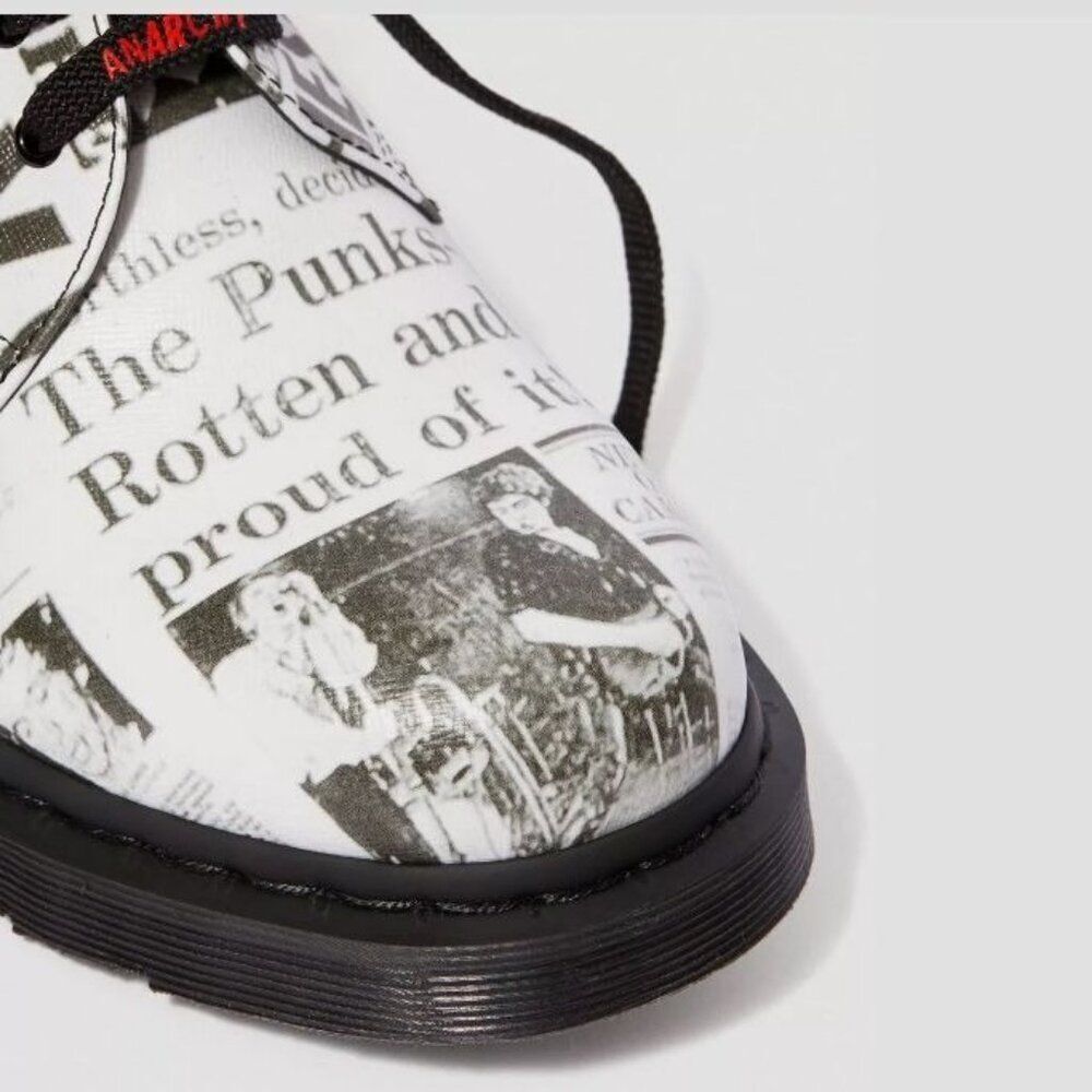 NEW DR. MARTENS Sex Pistols 1461 Oxford Shoes Punk 3-Eye B/W Newspaper Print Doc - Picture 5 of 9